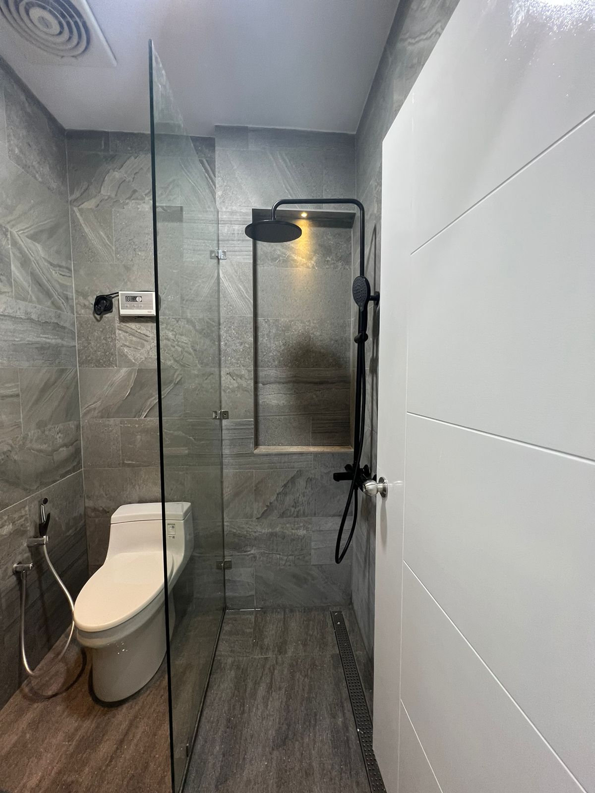 Partisi Kaca Tempered Bathroom